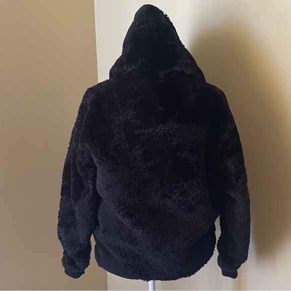 ASOS Design Oversized Faux Fur Hoodie - Picture 5 of 7